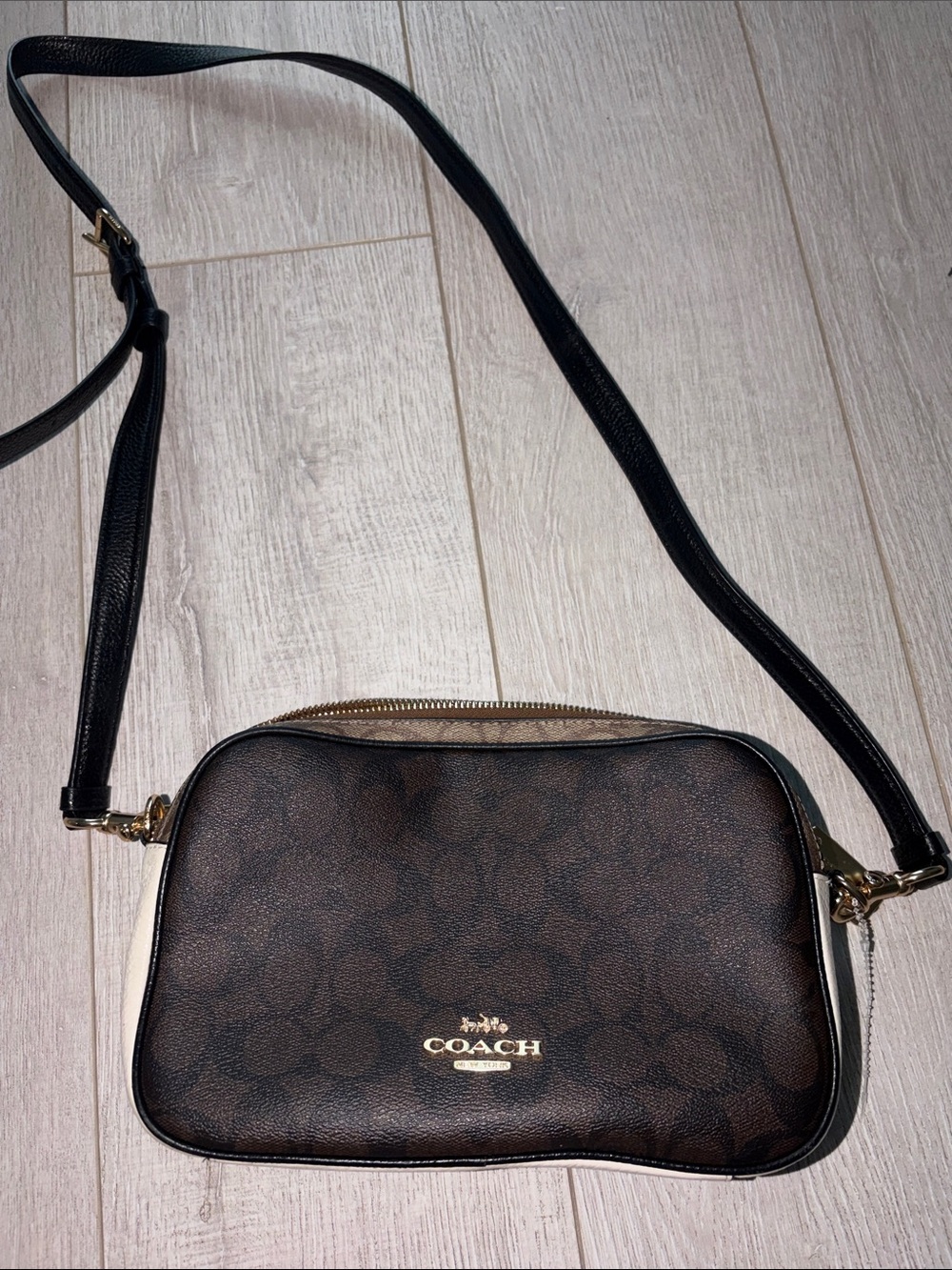 Coach Jamie Camera Bag Signature Canvas Stripe Crossbody gold hang tag only